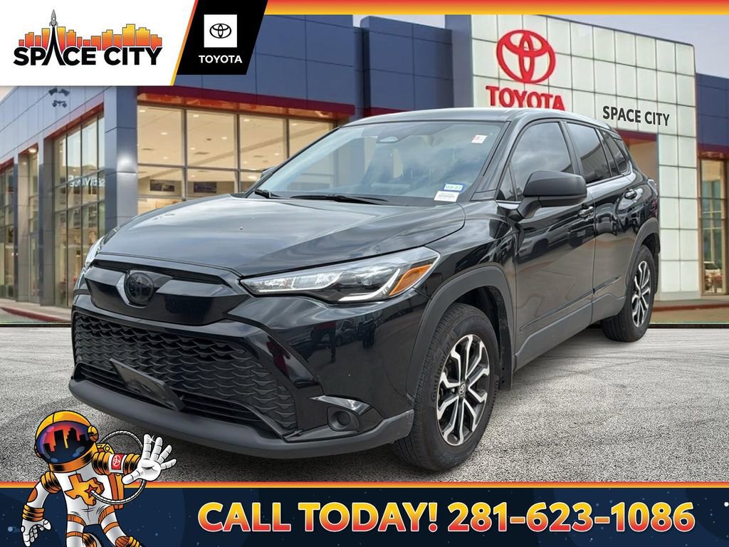 Used 2025 Toyota Corolla Cross AWD Hybrid image 1