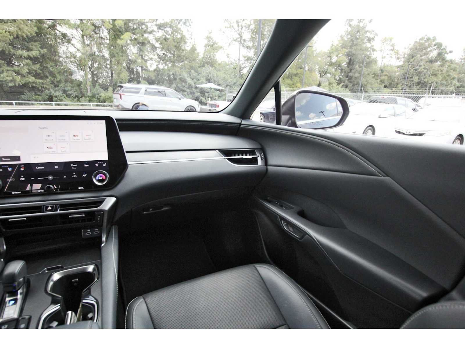 Used 2025 Lexus RX 350 Premium w/ Convenience Package FWD image 8