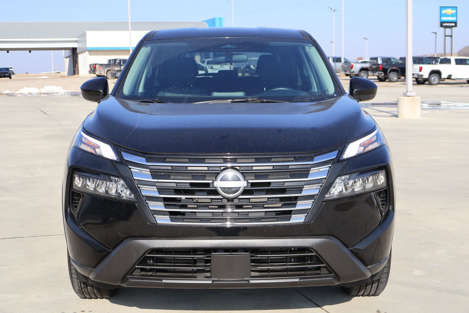 Used 2025 Nissan Rogue SV FWD image 3