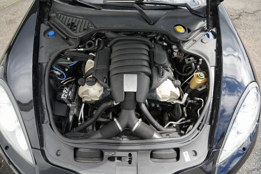 Used 2013 Porsche Panamera image 16