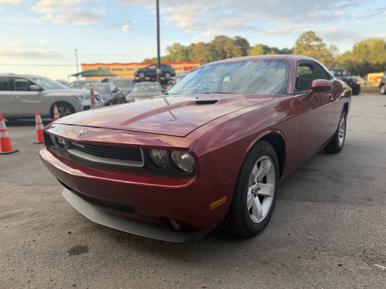 Used 2010 Dodge Challenger SE