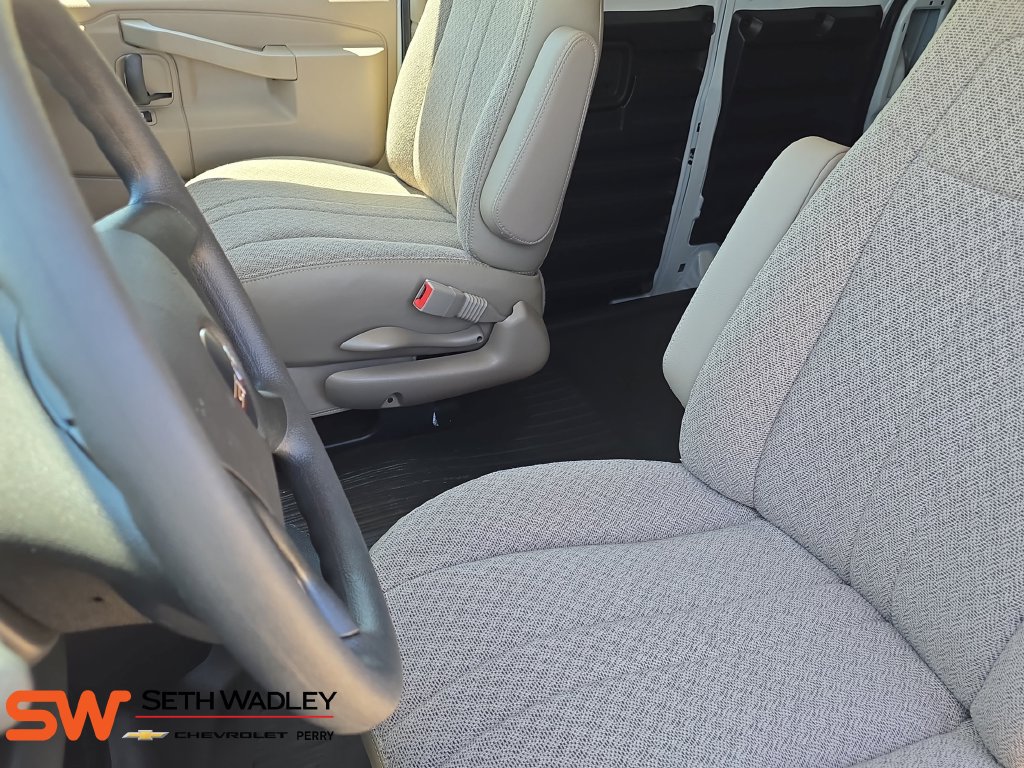 New 2026 GMC Savana 2500 w/ Driver Convenience Package RWD image 15