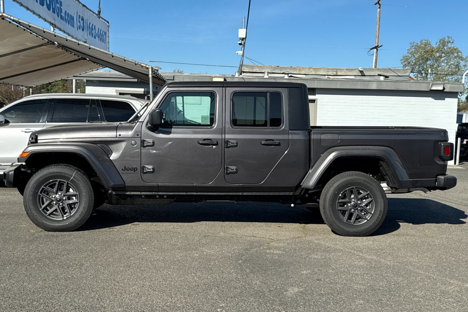 New 2026 Jeep Gladiator Sport image 6