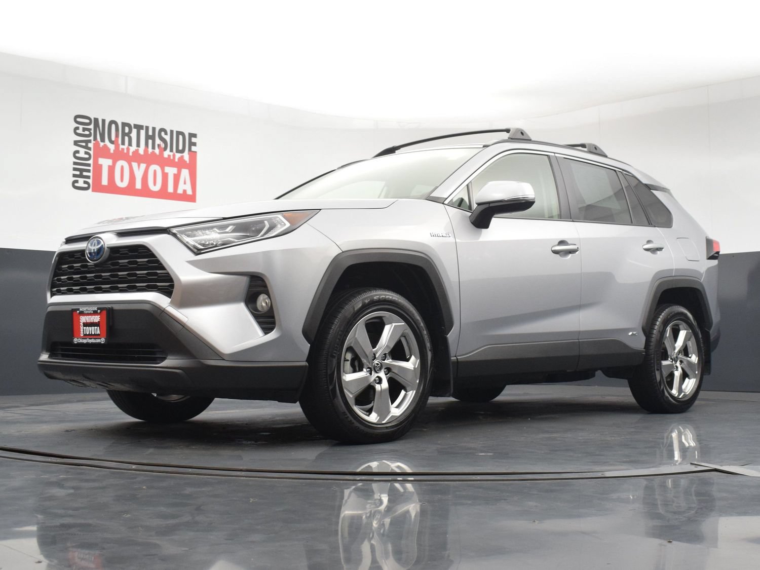 Used 2021 Toyota RAV4 XLE Premium AWD/4WD image 34