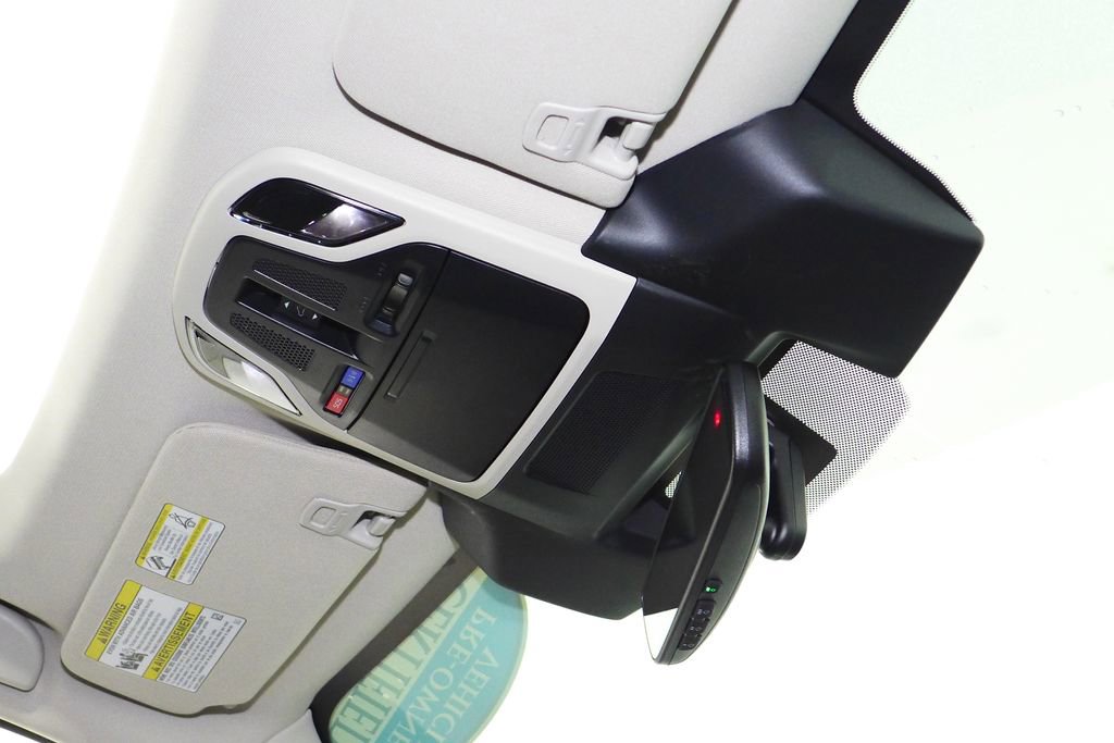 Certified 2025 Subaru Outback Premium image 17