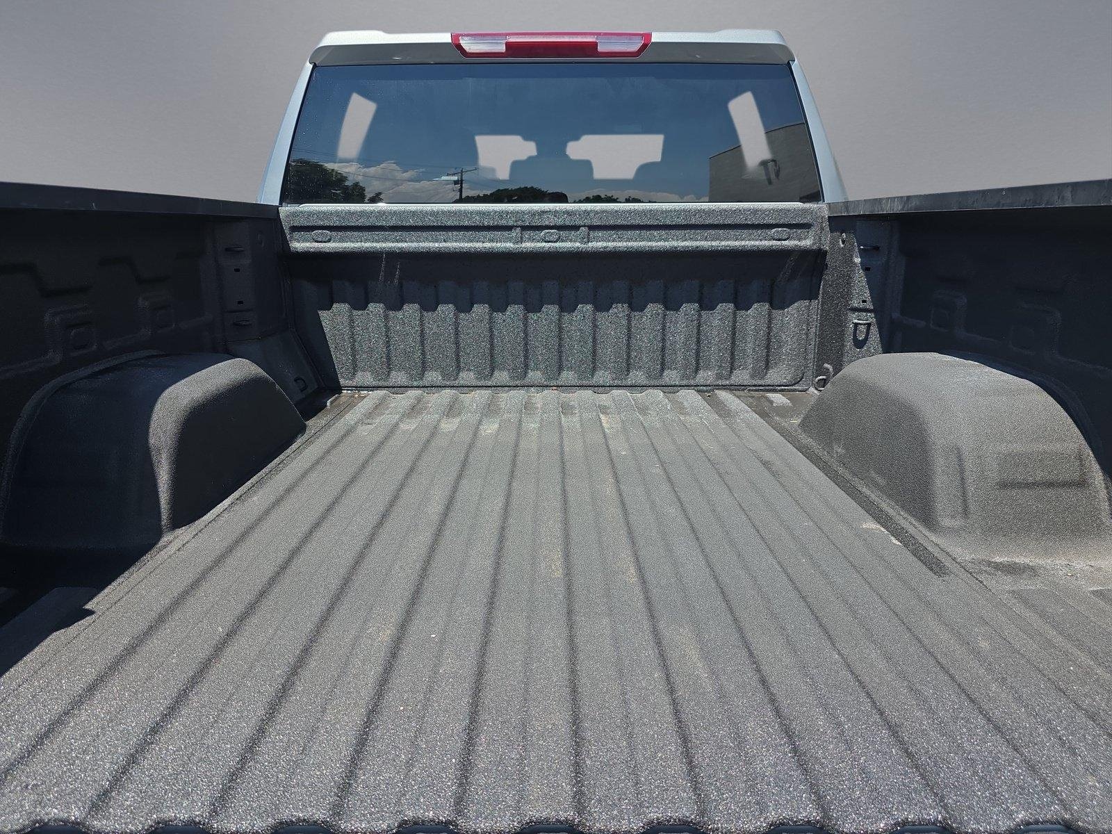 Certified 2025 Chevrolet Silverado 1500 Custom w/ LPO, Dark Essentials Package AWD/4WD image 35
