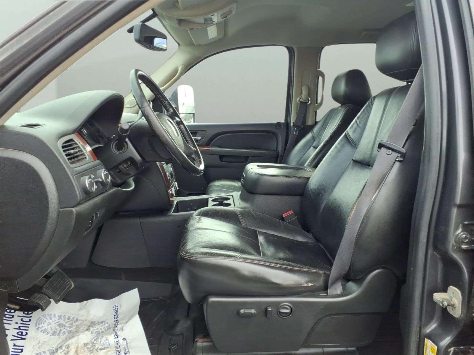 Used 2011 Chevrolet Silverado 2500 LTZ w/ Snow Plow Prep Package AWD/4WD image 25