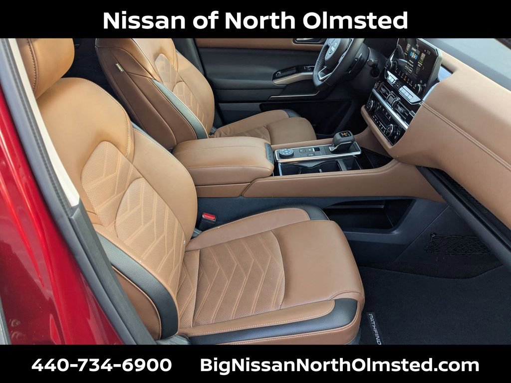 Certified 2024 Nissan Pathfinder Platinum AWD/4WD image 28