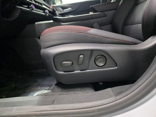 New 2027 Chevrolet Equinox RS w/ Safety and Technology Package FWD image 14