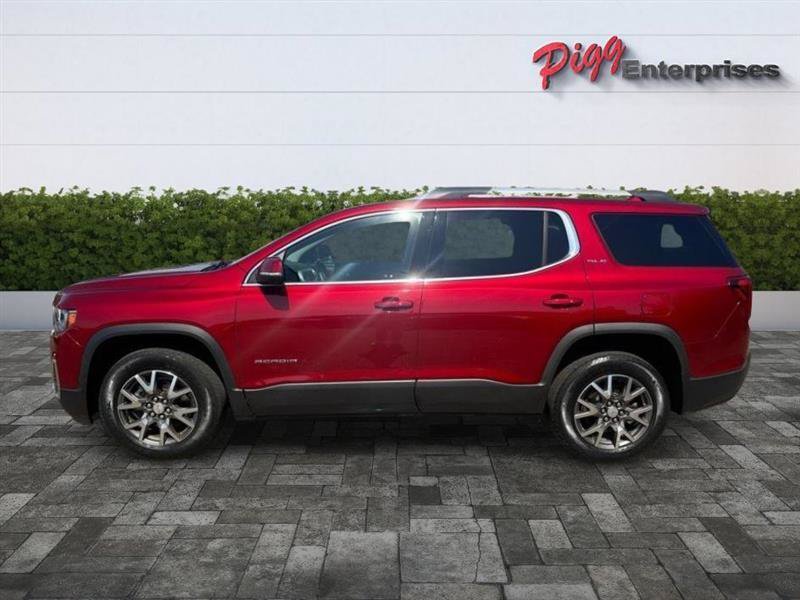 Used 2023 GMC Acadia SLE w/ Driver Convenience Package FWD image 4