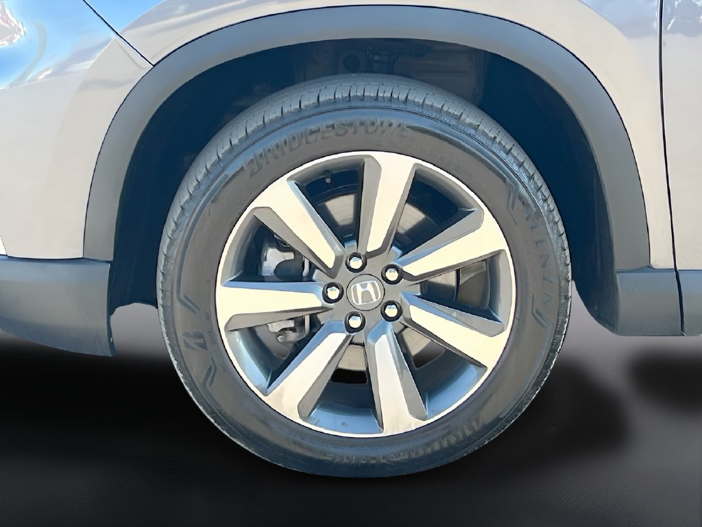 Used 2025 Honda Pilot Touring image 34