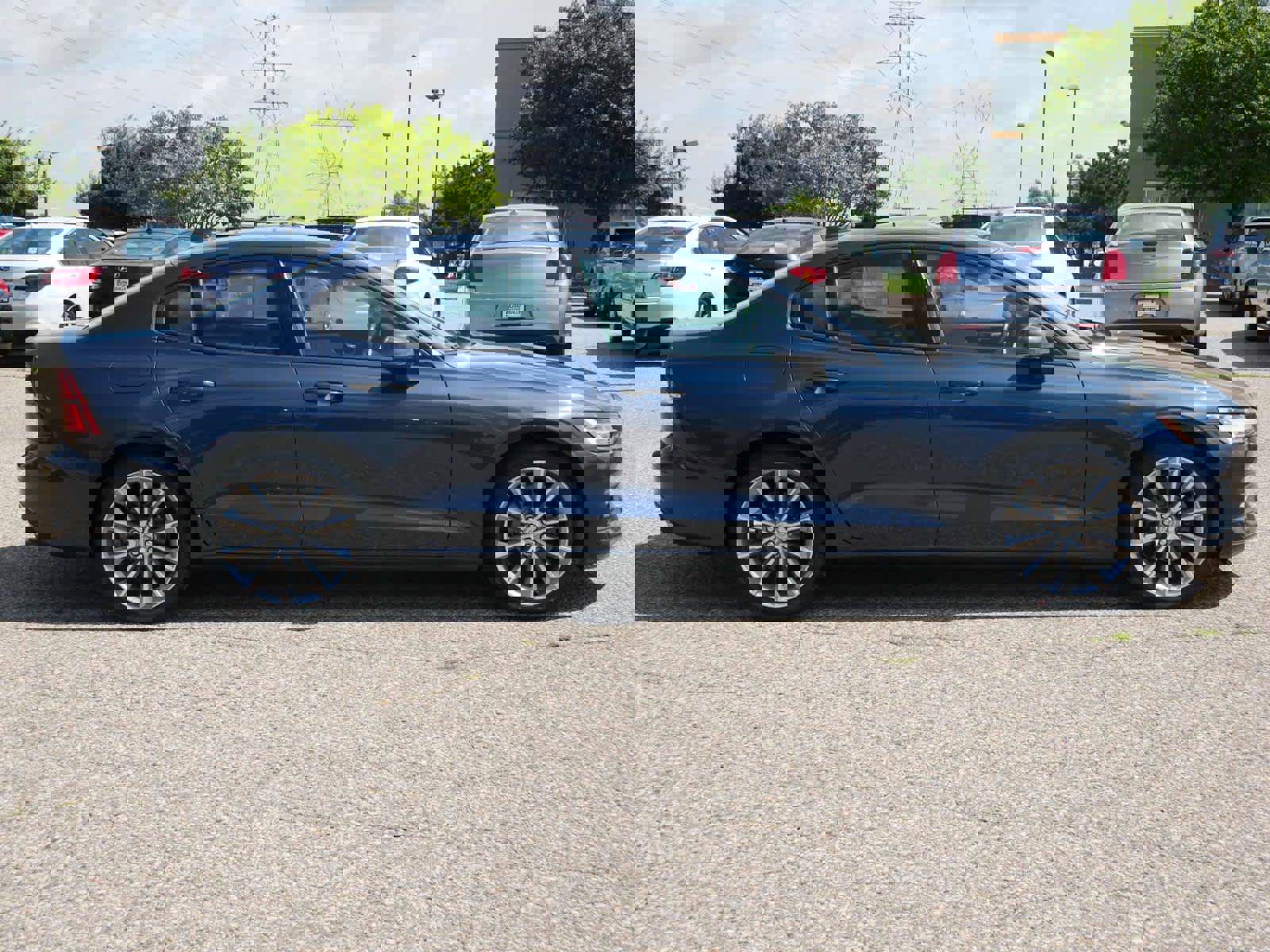 Used 2021 Volvo S60 T5 Momentum image 8