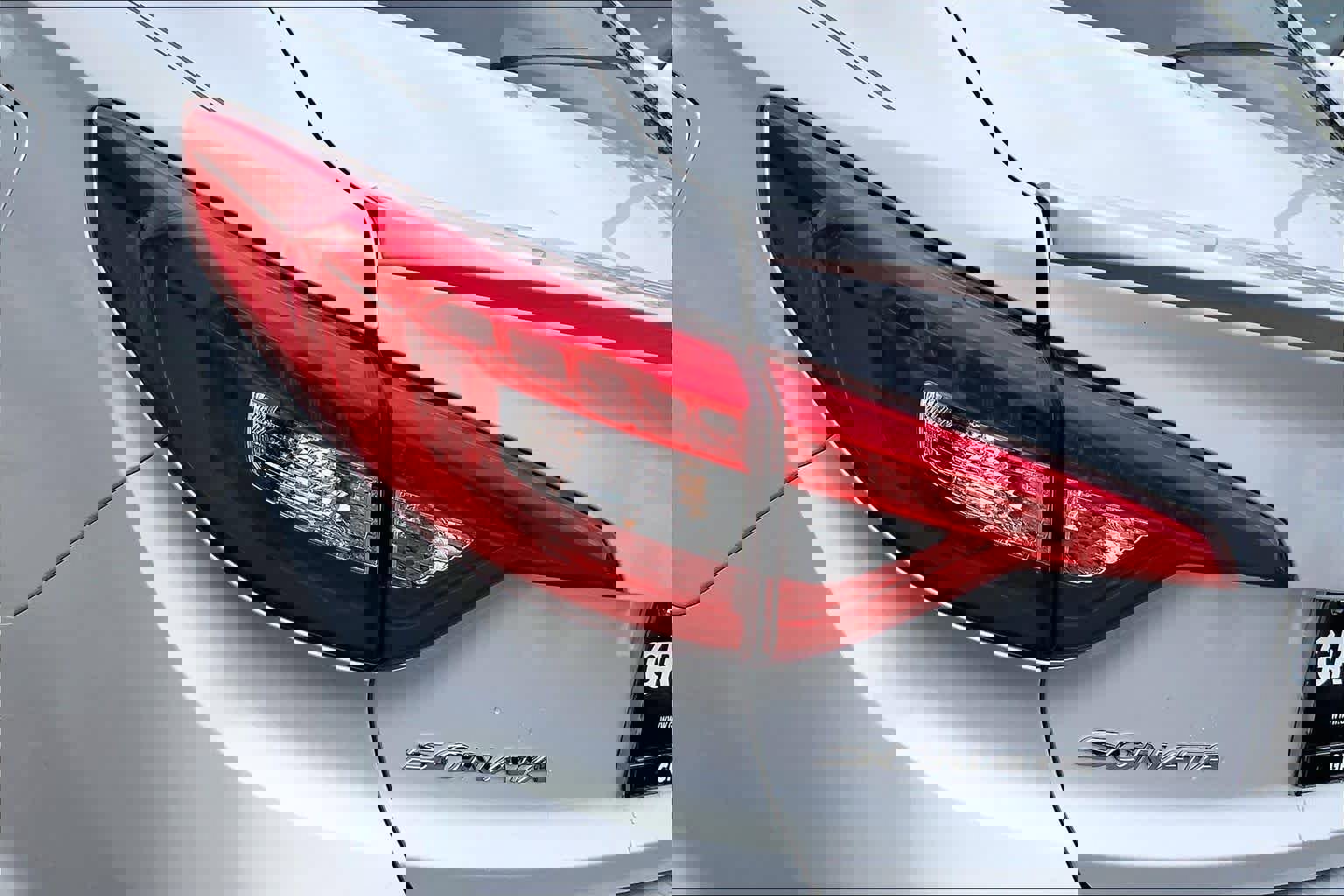 Used 2017 Hyundai Sonata Limited w/ Ultimate Package 04 FWD image 28