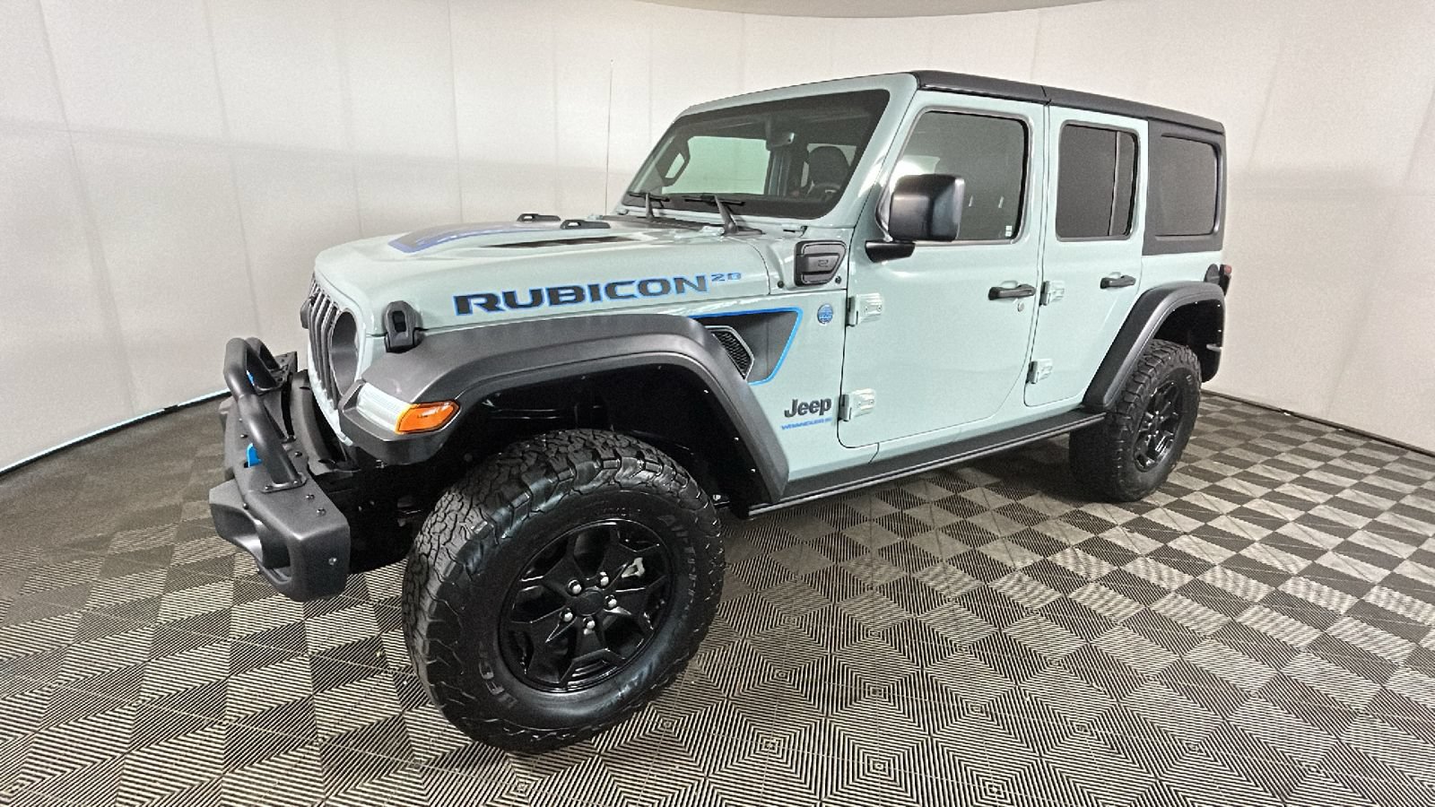 Used 2023 Jeep Wrangler Unlimited Rubicon 4xe AWD/4WD image 8