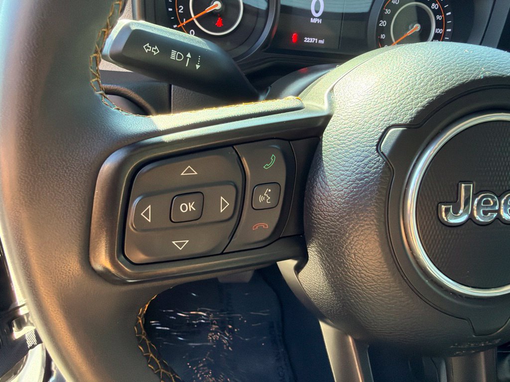 Used 2025 Jeep Wrangler Unlimited Sport AWD/4WD image 16