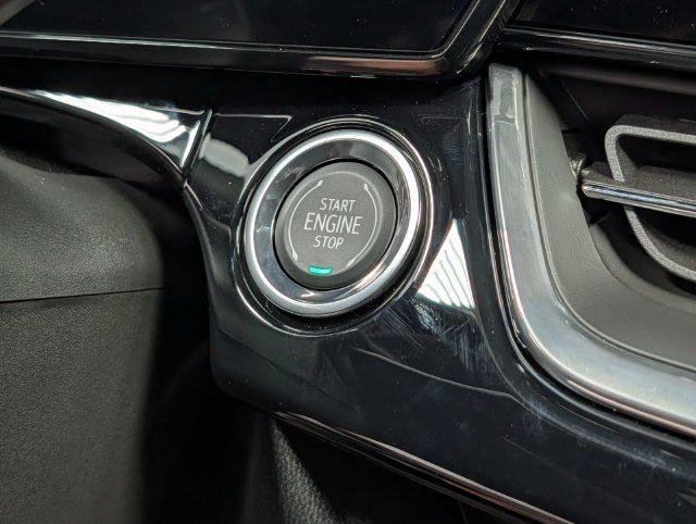 New 2026 Chevrolet Trax RS w/ Sunroof Package FWD image 23