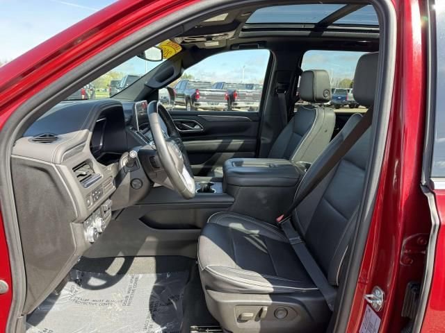 Used 2023 GMC Yukon XL SLT w/ SLT Premium Package AWD/4WD image 11