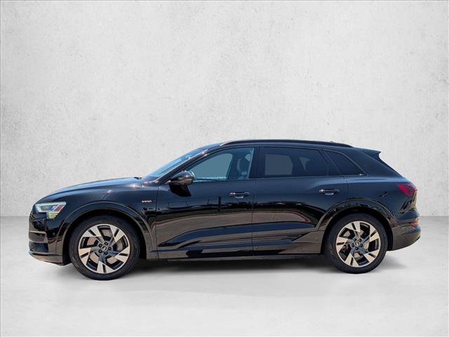 Used 2022 Audi e-tron Premium w/ Convenience Plus Package AWD/4WD image 8