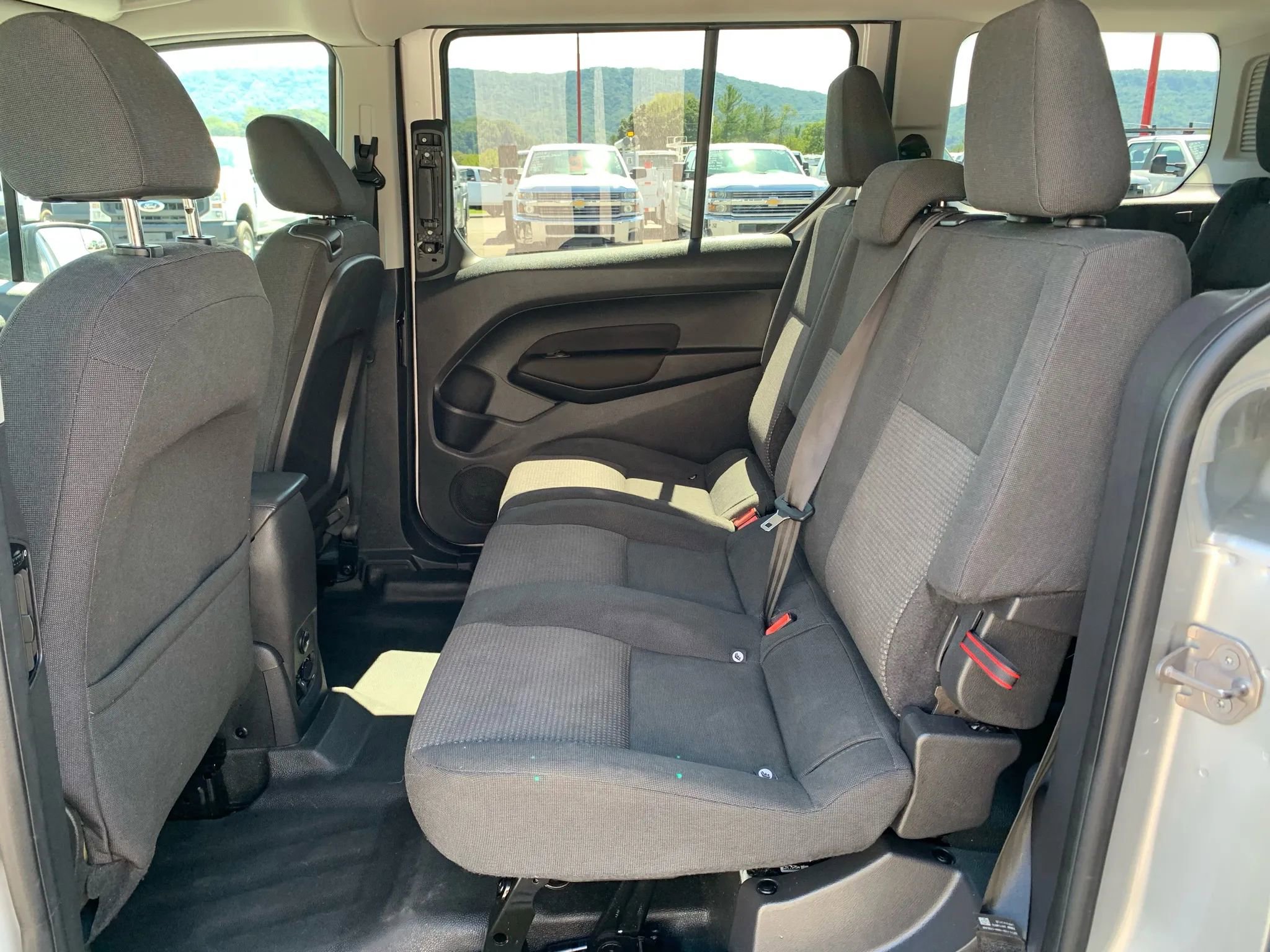 Used 2016 Ford Transit Connect XL image 23