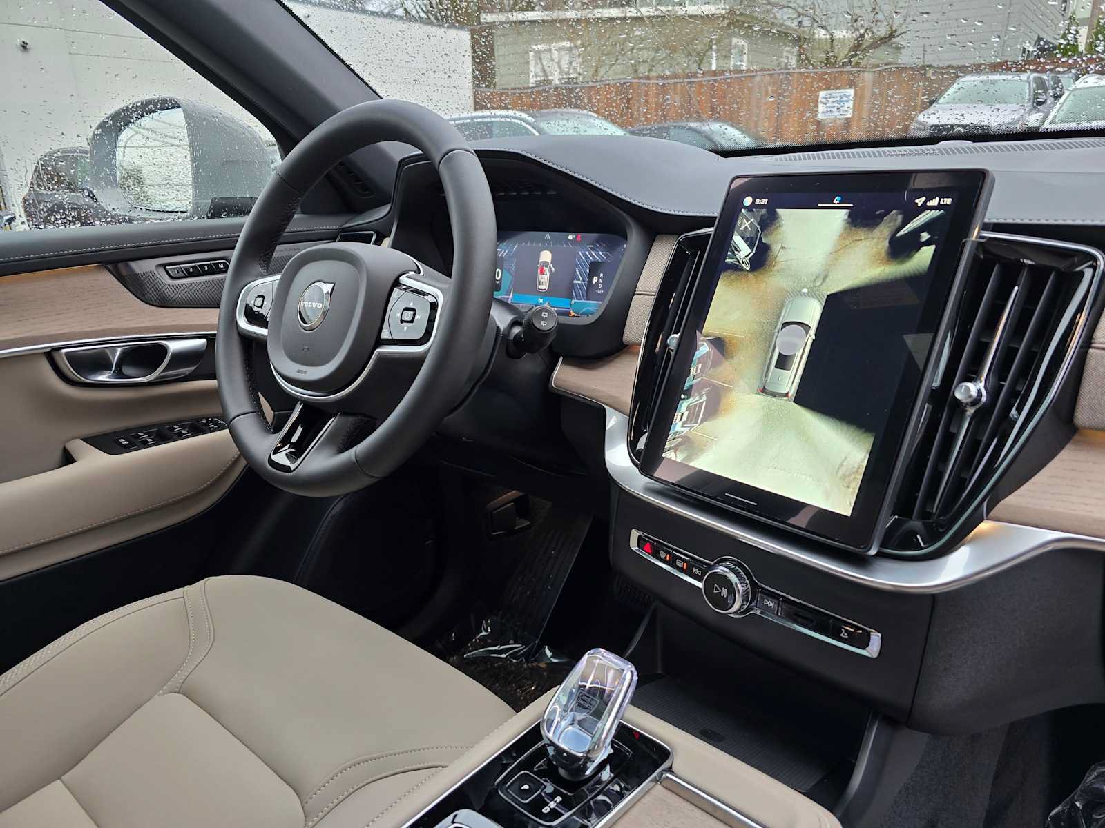 New 2026 Volvo XC90 B6 Plus w/ Protection Package Premier AWD/4WD image 12