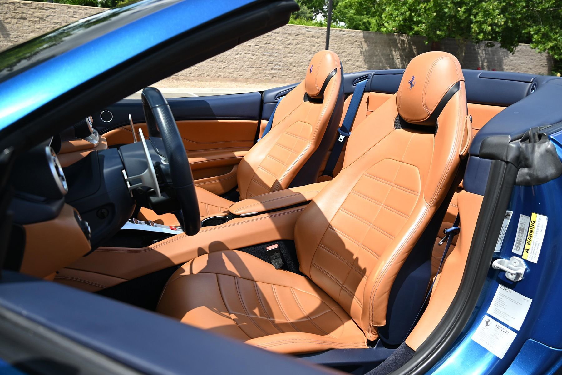 Used 2015 Ferrari California T RWD image 26