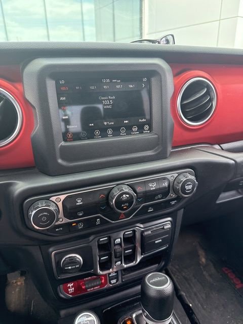 Used 2020 Jeep Gladiator Rubicon w/ LED Lighting Group image 20