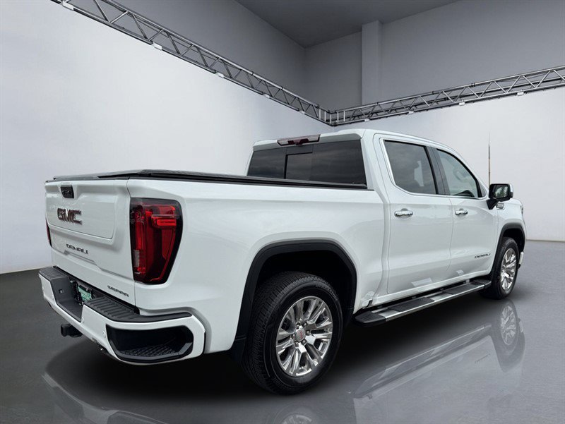Used 2022 GMC Sierra 1500 Denali w/ Technology Package AWD/4WD image 10