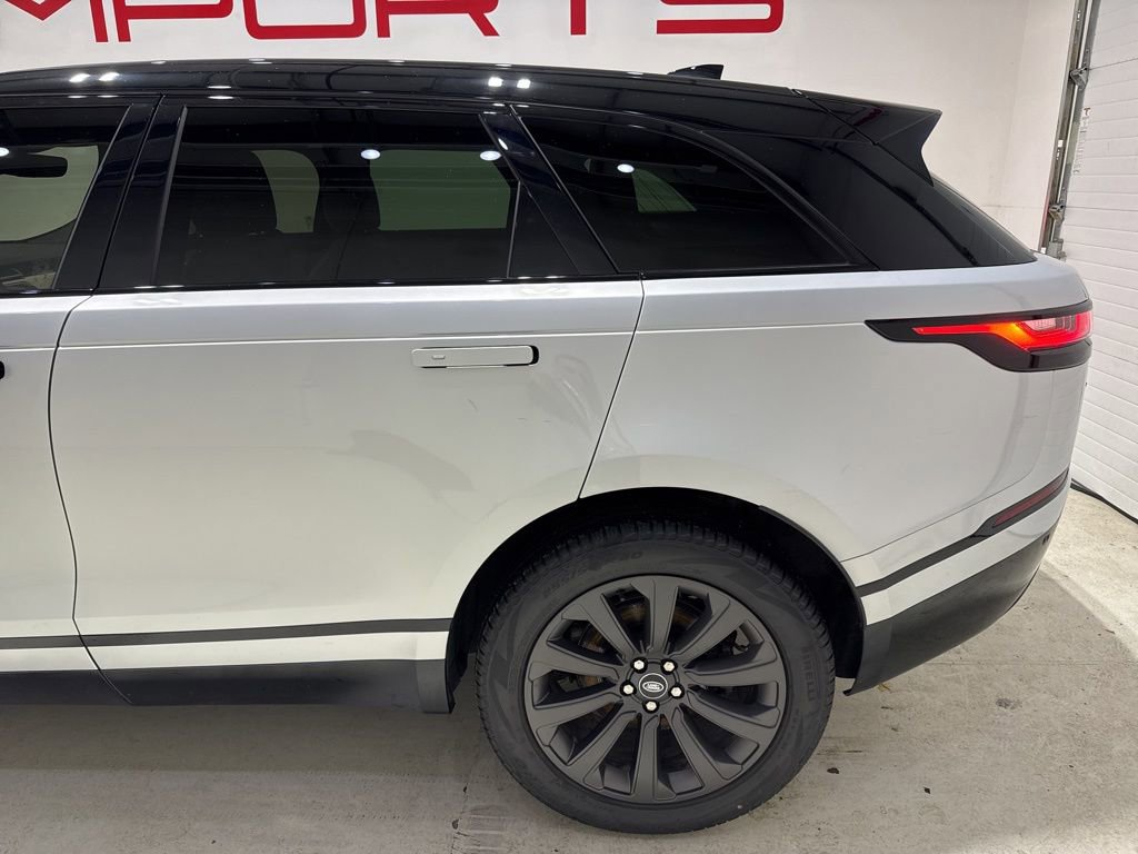 Used 2023 Land Rover Range Rover Velar R-Dynamic S image 6