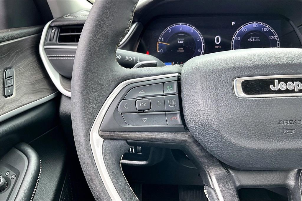 Used 2020 Jeep Grand Cherokee High Altitude AWD/4WD image 19