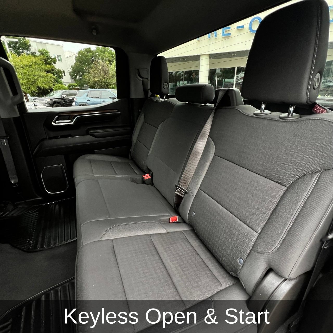 Used 2024 Chevrolet Silverado 1500 LT RWD image 23