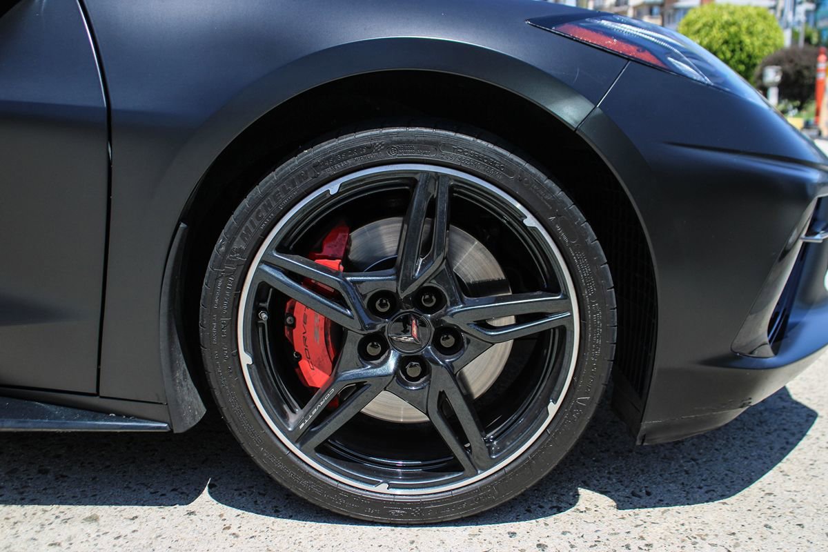 Used 2021 Chevrolet Corvette Stingray Premium Cpe w/ Z51 Performance Package RWD image 39