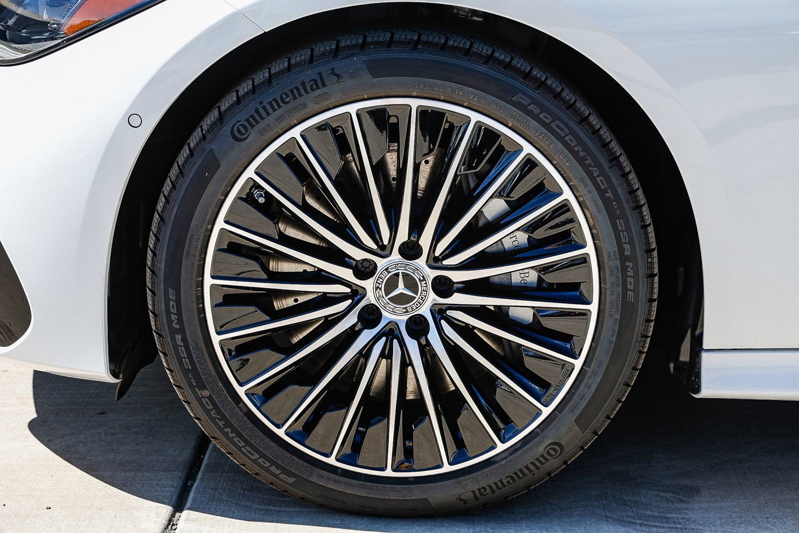 New 2026 Mercedes-Benz CLE 450 4MATIC Cabriolet image 9