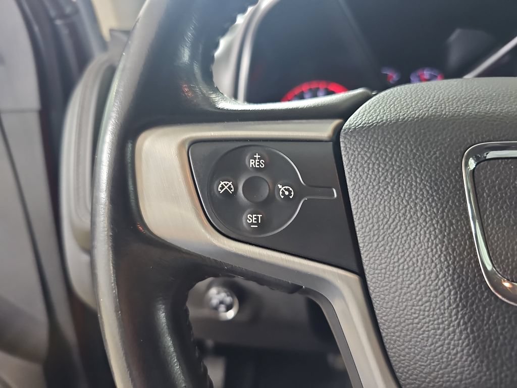 Used 2015 GMC Canyon SLE AWD/4WD image 21