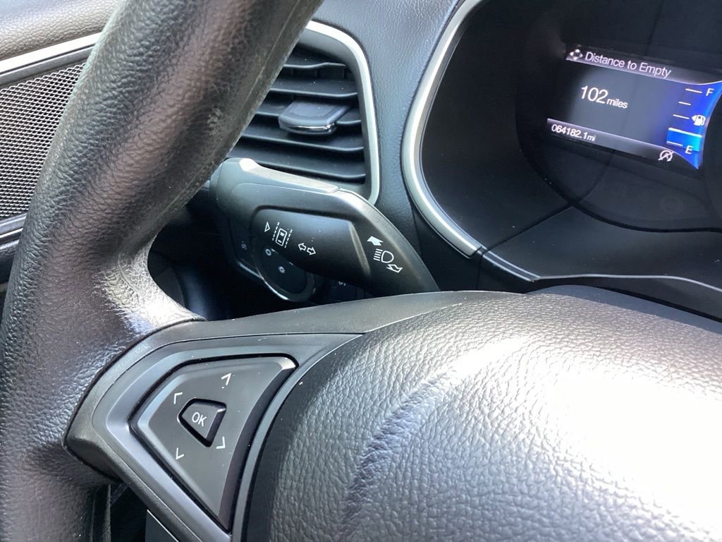 Used 2021 Ford Edge SE FWD image 43