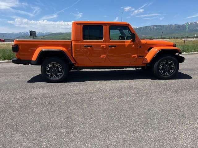 New 2025 Jeep Gladiator Sport w/ Premium Package image 2