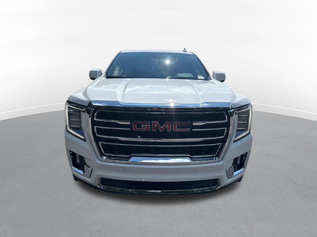 Used 2023 GMC Yukon XL SLT AWD/4WD image 3