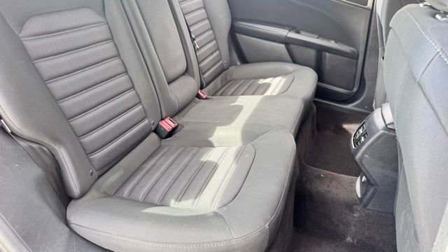 Used 2019 Ford Fusion SE image 20