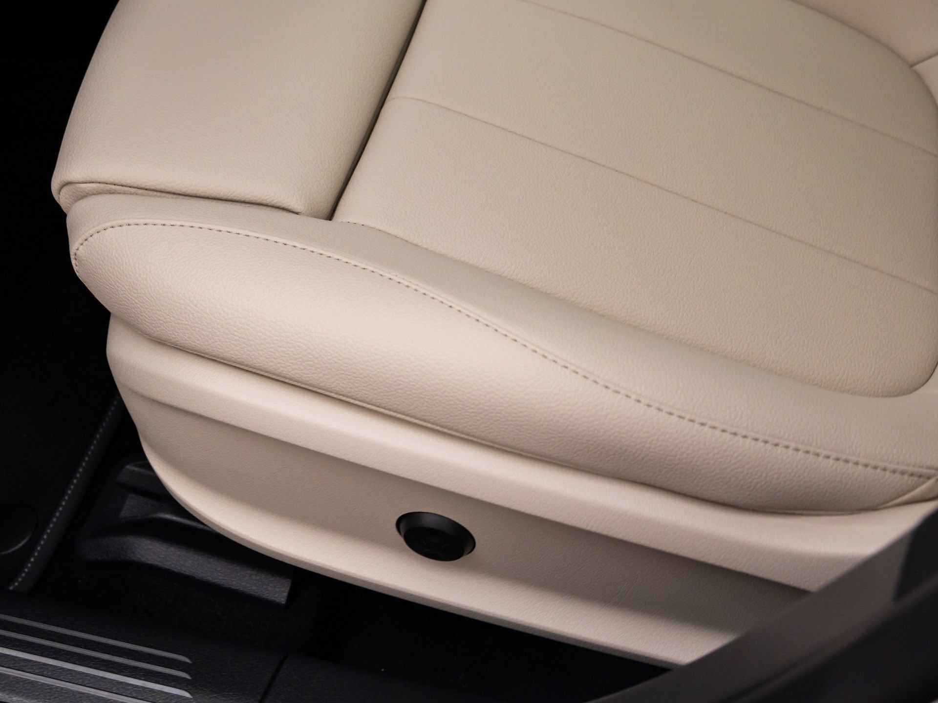 New 2026 Mercedes-Benz CLA 250 4MATIC image 15