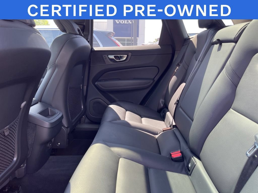 Certified 2025 Volvo XC60 B5 Plus AWD/4WD image 5