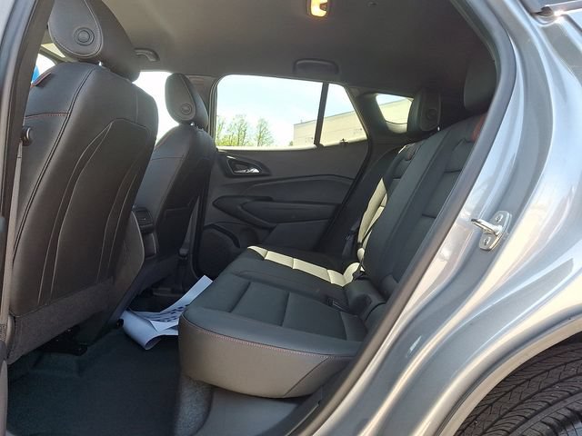 Used 2025 Chevrolet Trax RS w/ Driver Confidence Package FWD image 13