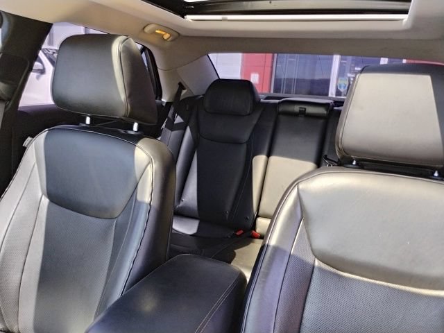 Used 2019 Chrysler 300 Limited w/ Safetytec Plus Group RWD image 18