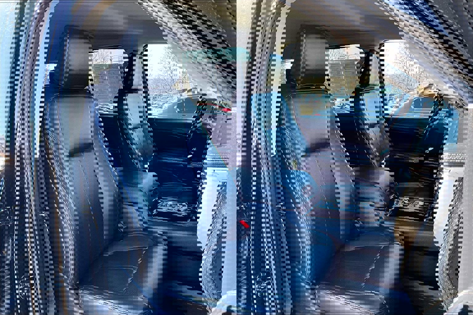 Used 2023 Ford Expedition XLT image 7