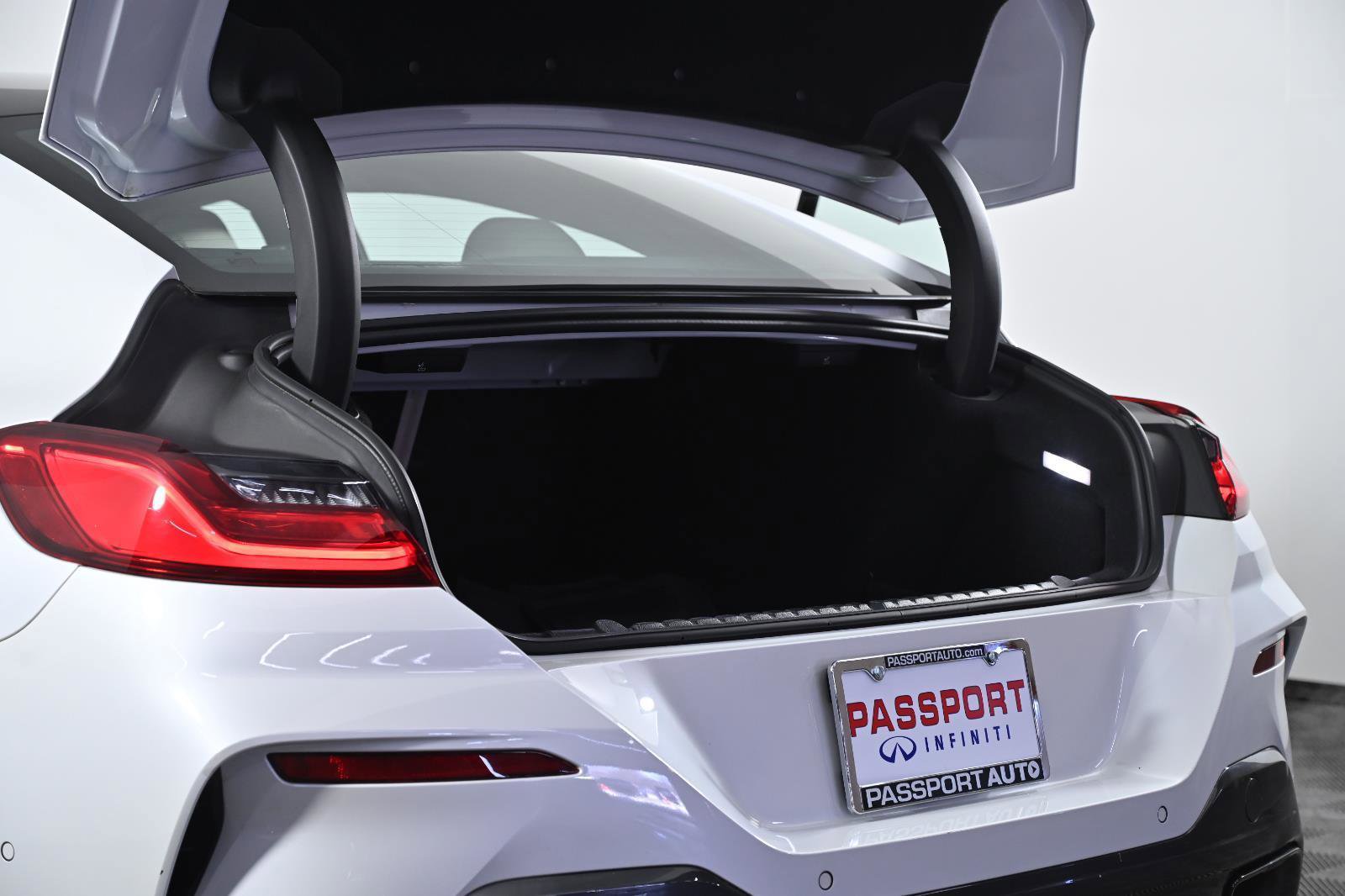 Used 2022 BMW M850i Gran Coupe xDrive image 30