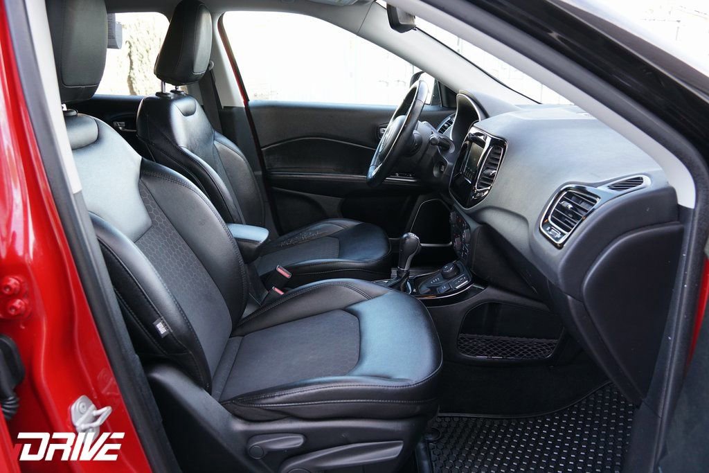 Used 2020 Jeep Compass Latitude image 40