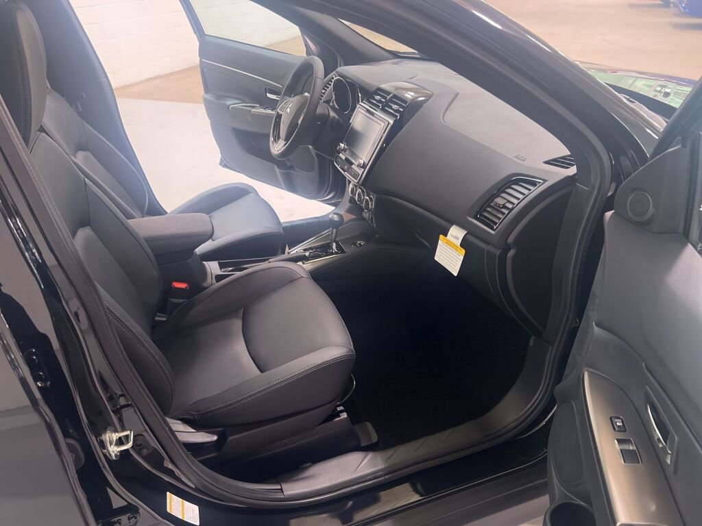 New 2025 Mitsubishi Outlander Sport SEL image 15