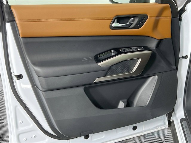 New 2025 Nissan Pathfinder Platinum w/ Cargo Package image 20