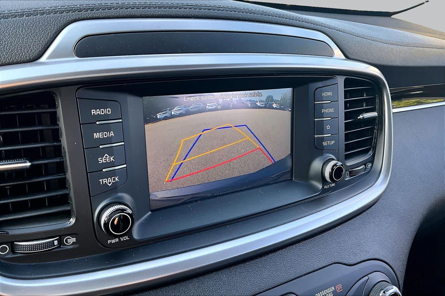 Used 2019 Kia Sorento L FWD image 31
