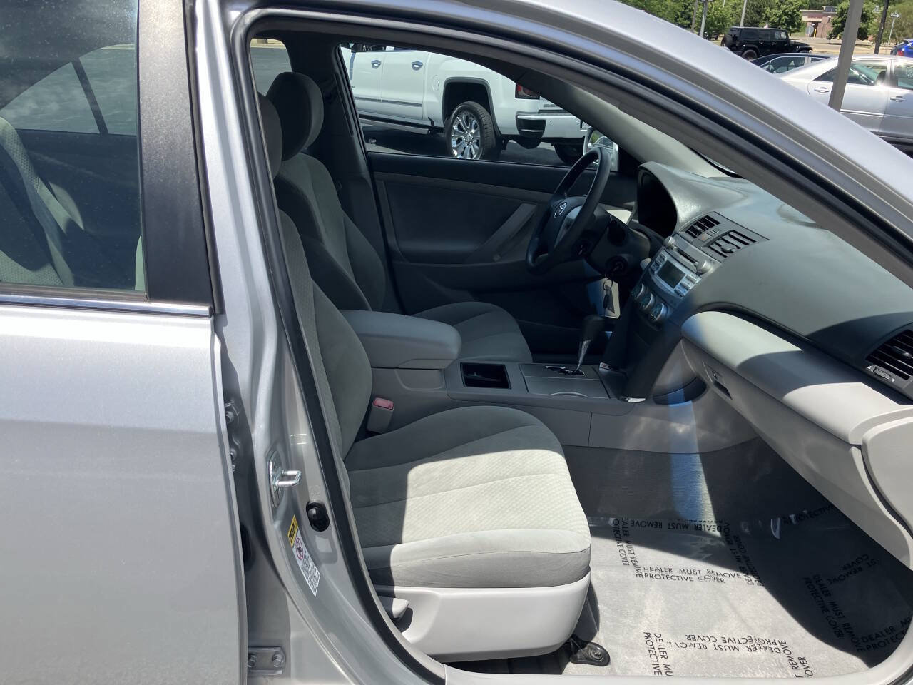 Used 2008 Toyota Camry LE FWD image 24