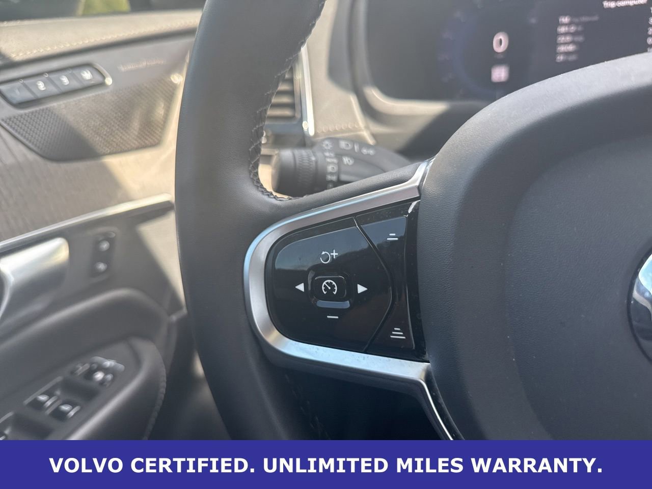 Certified 2023 Volvo XC90 B6 Ultimate image 24