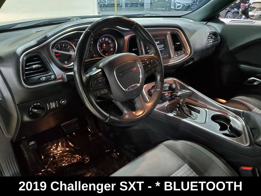Used 2019 Dodge Challenger SXT RWD image 7